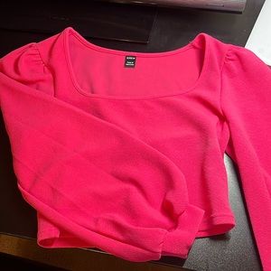 Shein long sleeve top with puffy sleeves. Never worn, great condition!